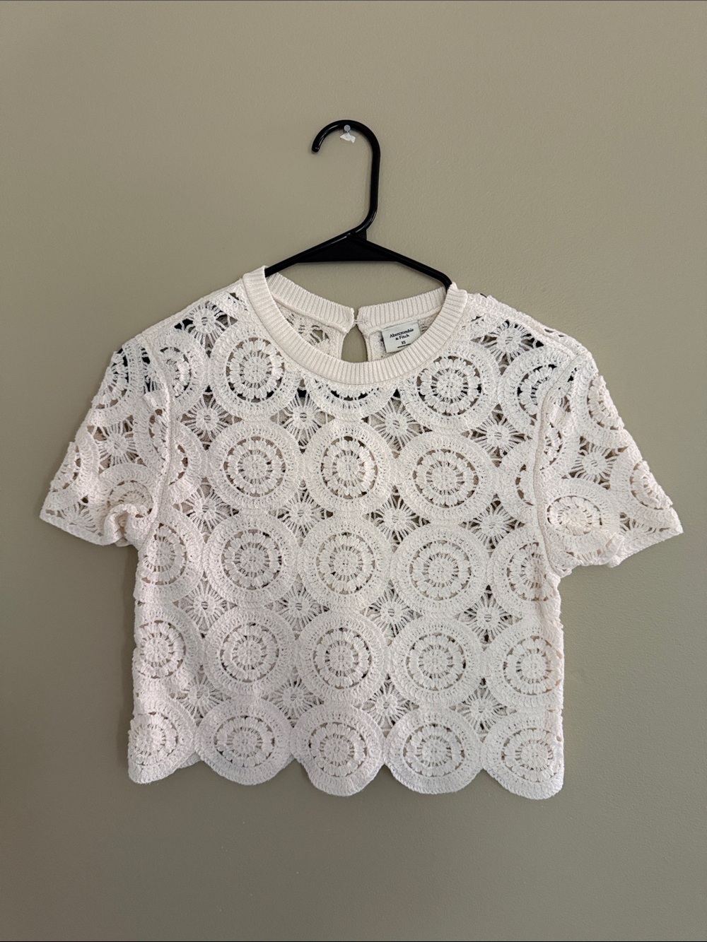 Abercrombie & Fitch Ivory Crochet Short-Sleeve Lace Top